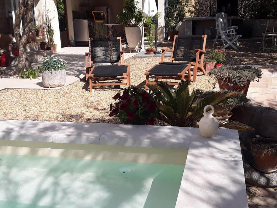 Aujargues La Suite De Garlone מראה חיצוני תמונה