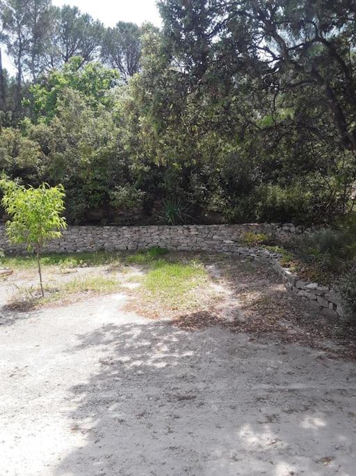 Aujargues La Suite De Garlone מראה חיצוני תמונה